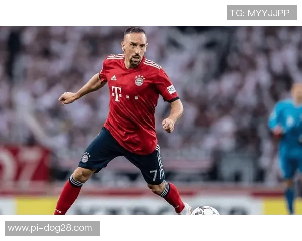 足球贵族球星的荣耀与挑战 领袖风范背后的拼搏与梦想 足球贵族球星的荣耀与挑战 领袖风范背后的拼搏与梦想